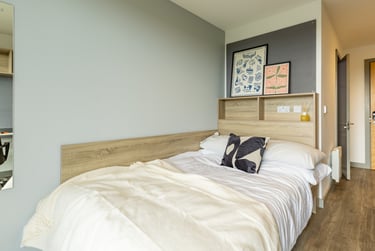 Superior En Suite - Image 2